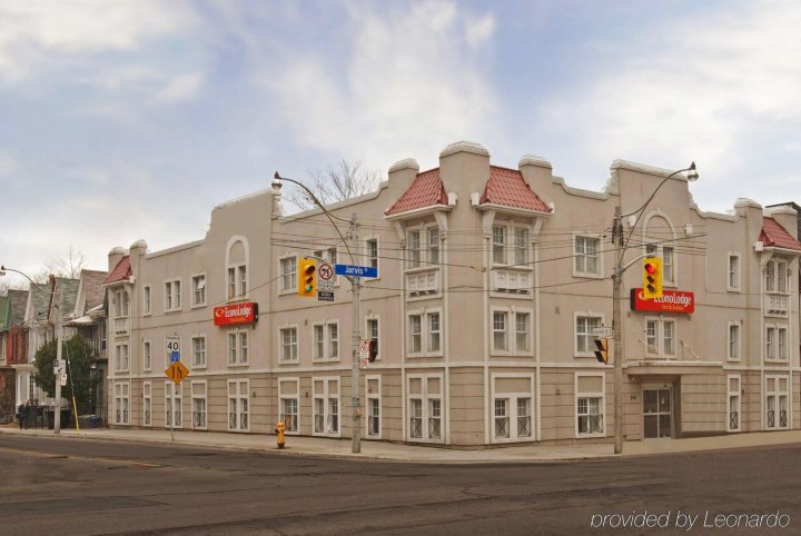 生态旅馆和套房(Econo Lodge Inn & Suites Downtown)