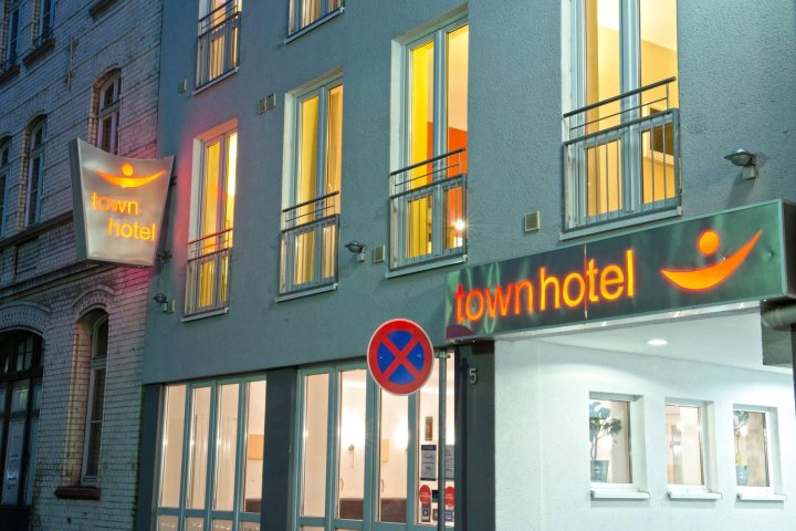 威斯巴登城市酒店(Town Hotel Wiesbaden - Kleines Privathotel Mit Self-Check-in in Bestlage)