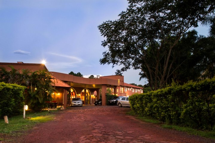 伊瓜苏港马可波罗套房酒店(Marcopolo Suites Iguazu)