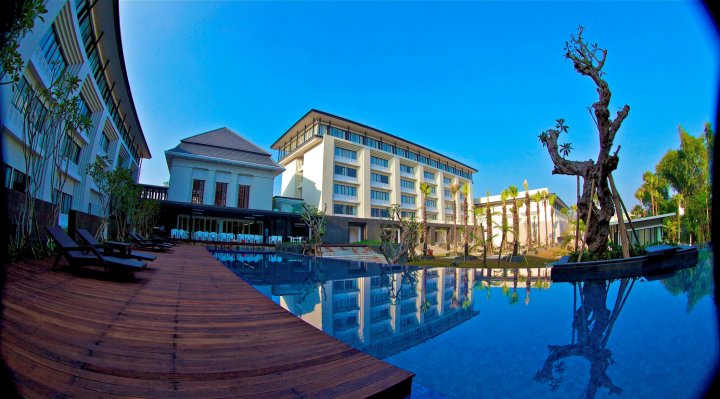 玛琅哈里斯会议酒店(HARRIS Hotel & Conventions Malang)