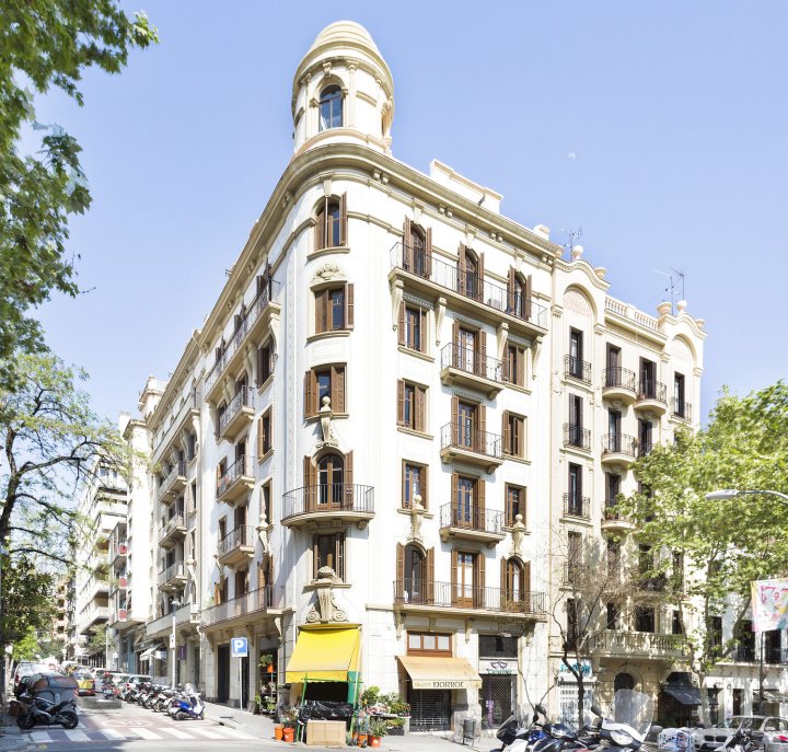 巴塞罗那套房酒店(Thesuites Barcelona)