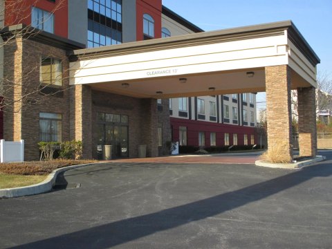 哈里斯博格东贝斯特韦斯特优质酒店(Best Western Plus Harrisburg East Inn & Suites)