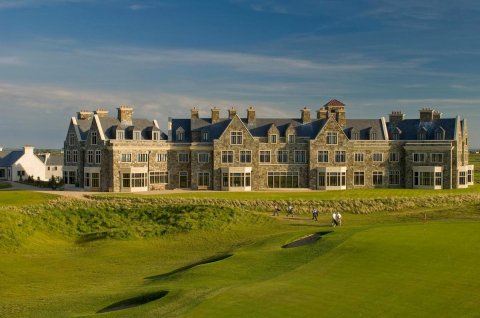 川普国际高尔夫球场及爱尔兰敦贝格酒店(Trump International Golf Links and Hotel Doonbeg Ireland)