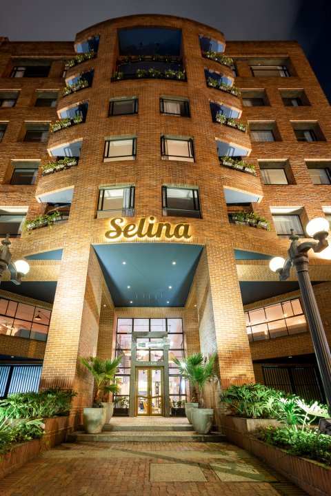 瑟里纳查皮尼罗波戈大酒店(Selina Chapinero Bogota)