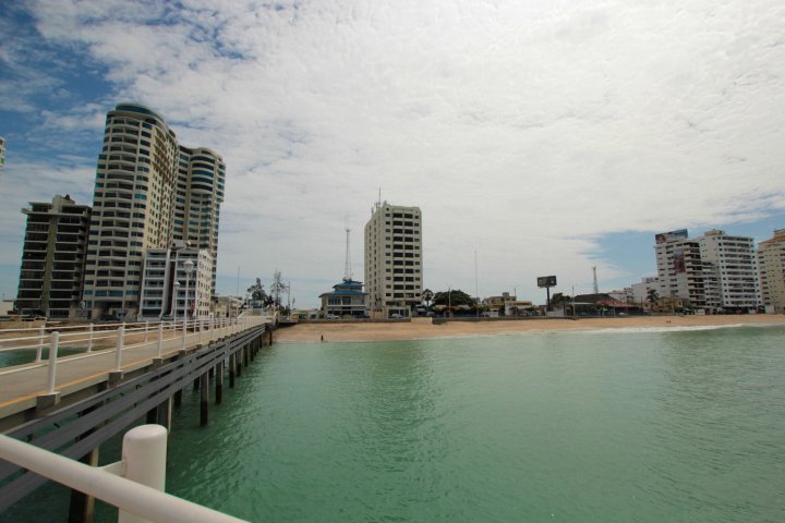 蓝湾酒店(Blue Bay Hotel)