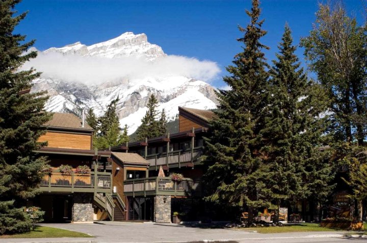 查尔顿班夫旅馆(Charltons Banff)