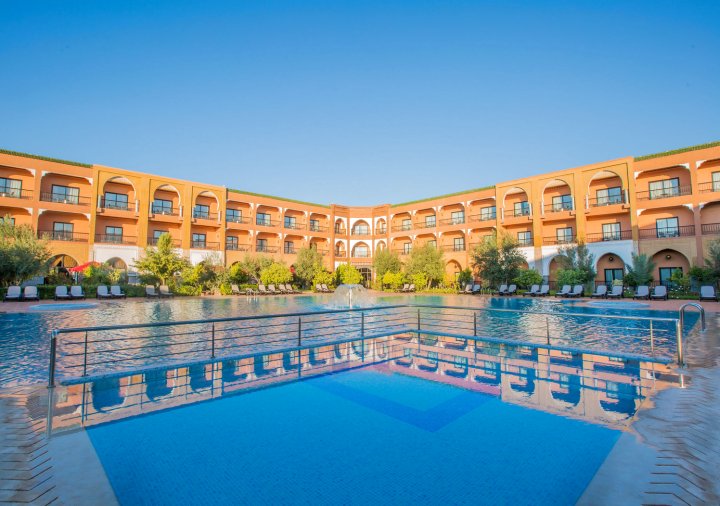 利雅得英纳吉尔Spa酒店(Hotel Riad Ennakhil & SPA)