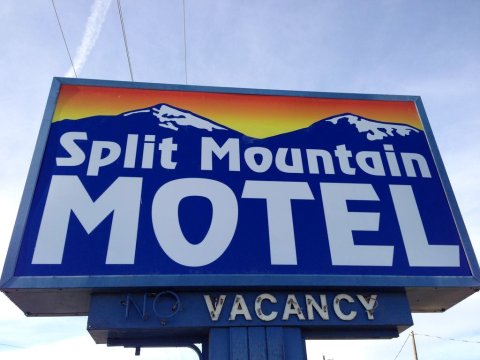 斯普利特山景汽车旅馆(Split Mountain Motel)