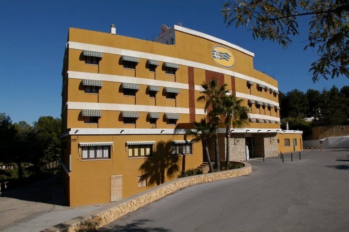 瑟拉瓦莫莱拉酒店(Hotel Serawa Moraira)