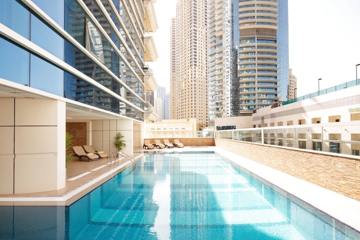 巴塞罗迪拜码头公寓(Barceló Residences Dubai Marina)