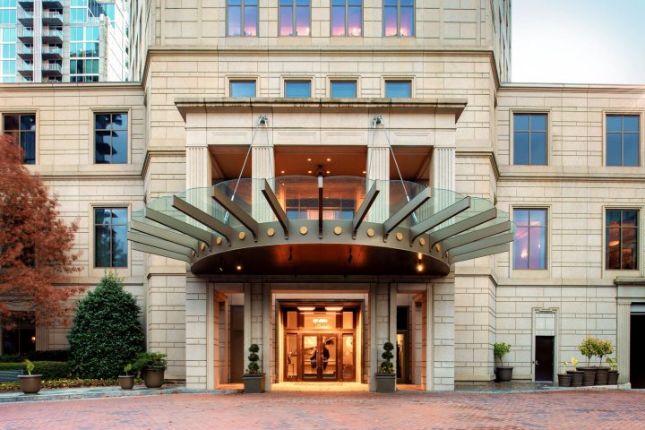 亚特兰大巴克海特华尔道夫酒店(Waldorf Astoria Atlanta Buckhead)