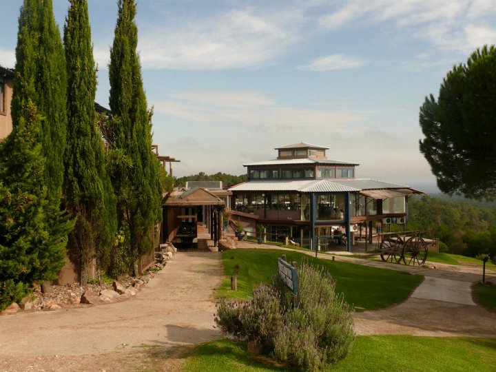 昆布雷拉斯艺术及温泉酒店(Hotel Art and Spa Las Cumbres)