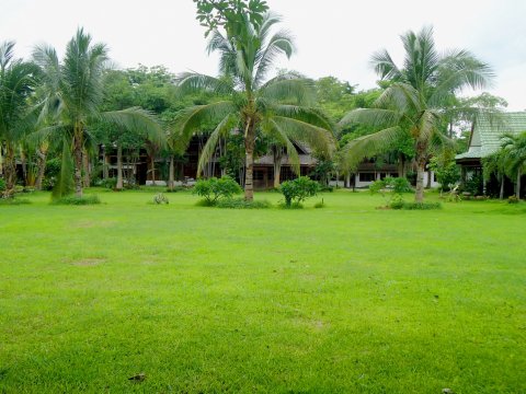 萨克斯威克兰多伊度假村(Saksuay Klangdoi Resort)