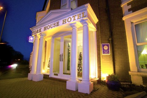 约克之家酒店(York House Hotel)