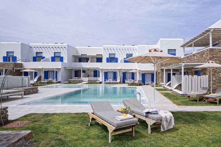 别墅太阳米科诺斯酒店(Villa Del Sol Mykonos)