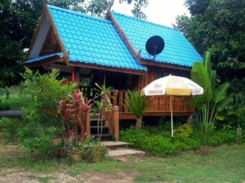 潘康巴度假村(Phankham Resort)