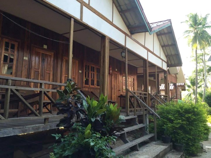 考芬旅馆(Khao Pheng Guesthouse)