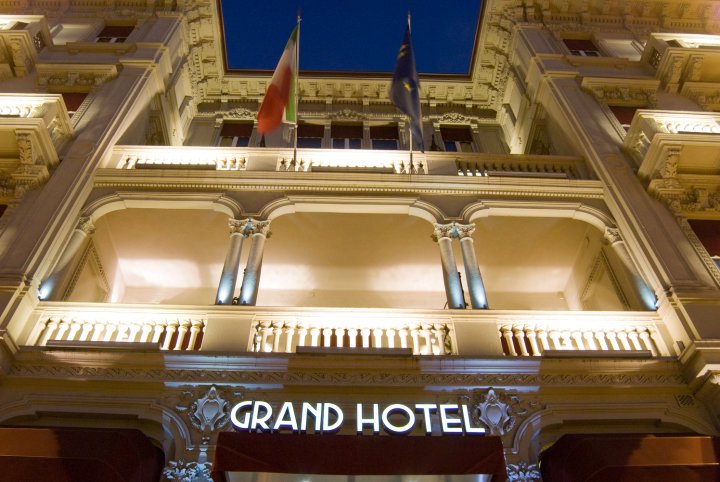 维罗纳艺术大酒店(Grand Hotel des Arts Verona)