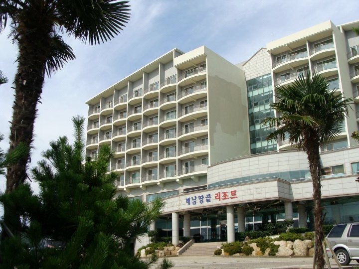 海南兰德度假酒店(Haenam's Land End Resort)