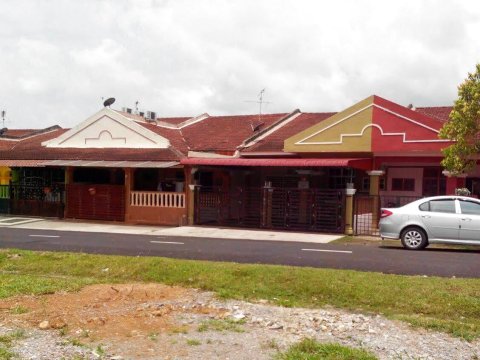 昔加末班达尔普特拉旅馆(Bandar Putra Guesthouse at Segamat)
