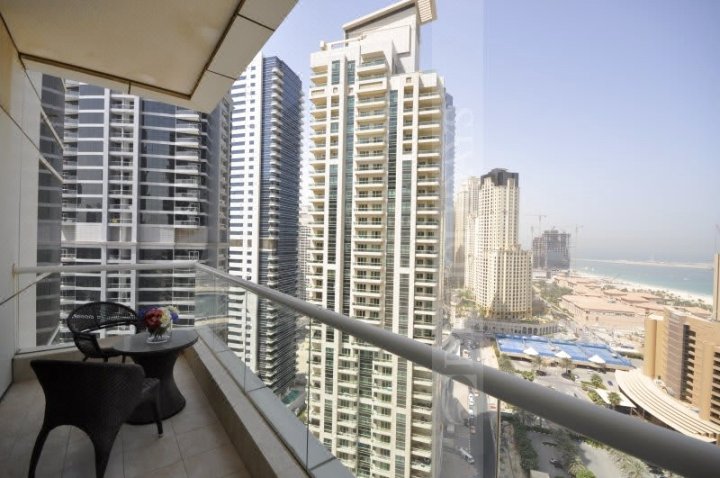 PK Holidays Home - Botanica Tower, Dubai Marina