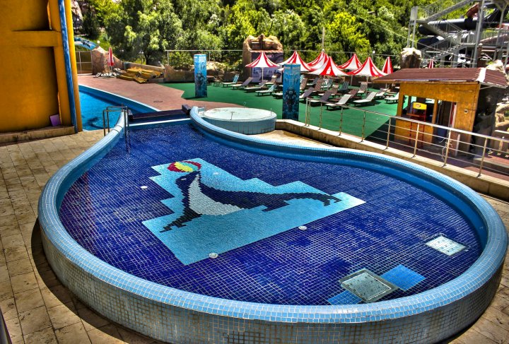 阿瓜提克度假村及水疗中心酒店(Aquatek Resort & Spa Hotel)