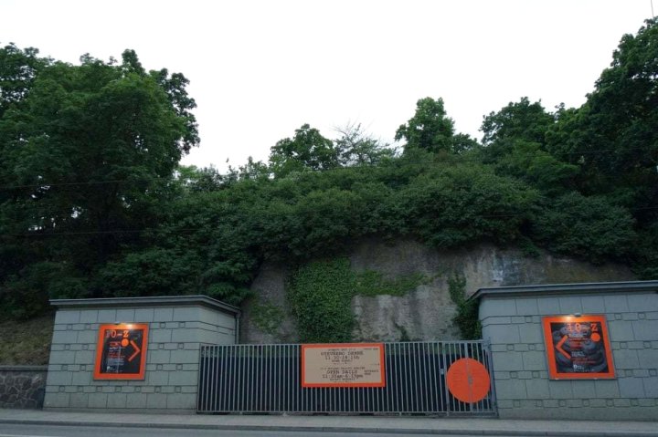 10-Z地堡旅舍(10-Z Bunker)