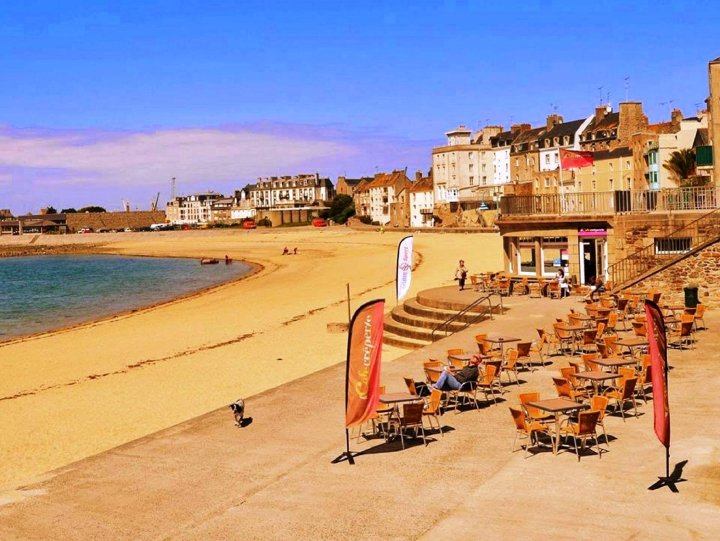 Appartement Vue Sur Mer et Sur Intra Muros st Malo Ferry et Commerces à 100 m