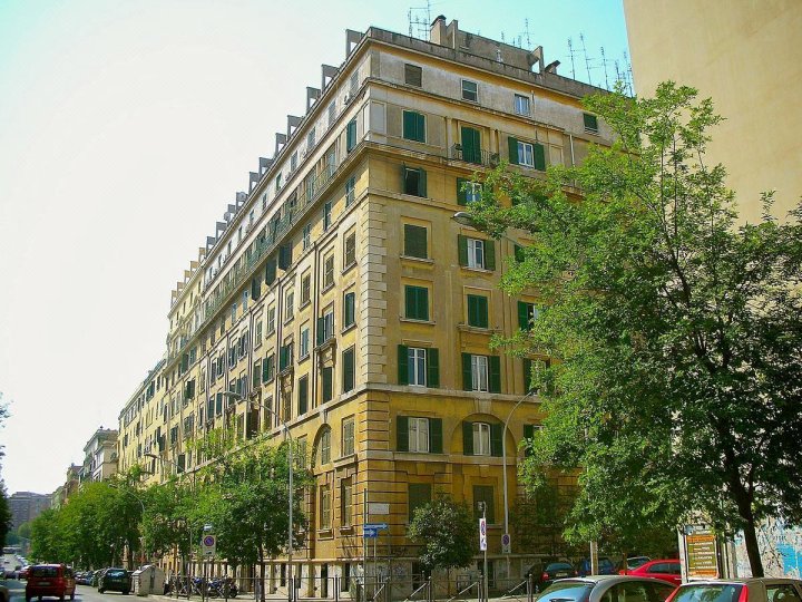 罗马安德烈公寓(Andrea Rome Apartment)