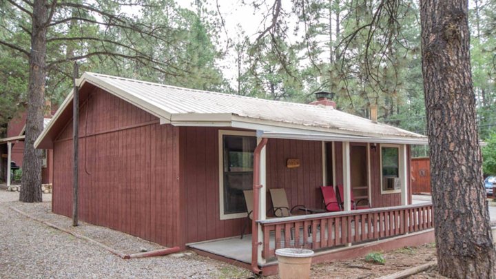 卡能山林小屋(Canyon Cabins)