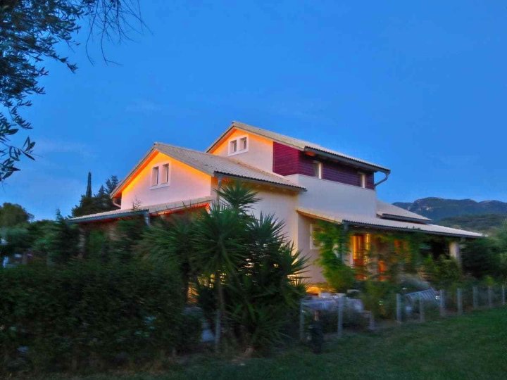 Villa Marilisa, Corfu