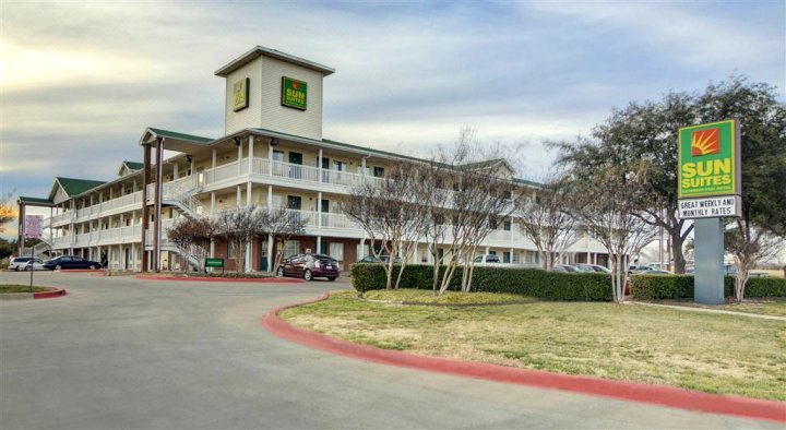 Intown Suites Plano