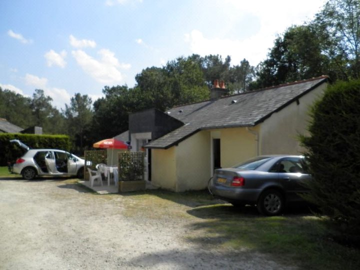 多梅特美林酒店(Domaine de Trémelin)