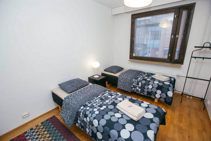 坦佩雷海波公寓酒店(Helppo Hotelli Apartments Tampere)