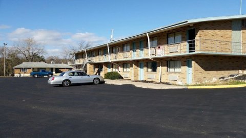 四亩汽车旅馆(4 Acre Motel)