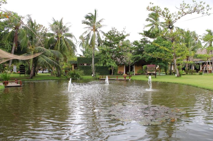 何之 2 度假村(Binh Quoi 2 Resort)