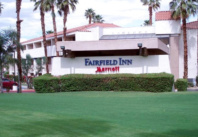 棕榈沙漠万豪春季山丘套房酒店(SpringHill Suites by Marriott Palm Desert)