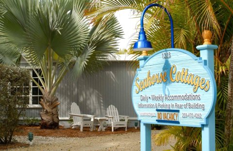 Seahorse Cottages - Adults Only