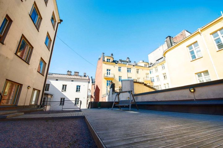 弗里农赫尔辛基阿贝丁卡图服务式公寓酒店(Forenom Serviced Apartments Helsinki Albertinkatu)