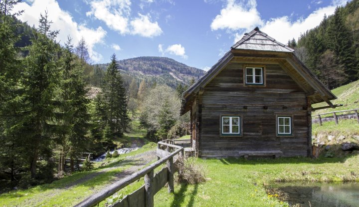 克内特霍特和特希霍特小屋(KNECHTHUETTE UND TEICHHUETTE HUETTE)