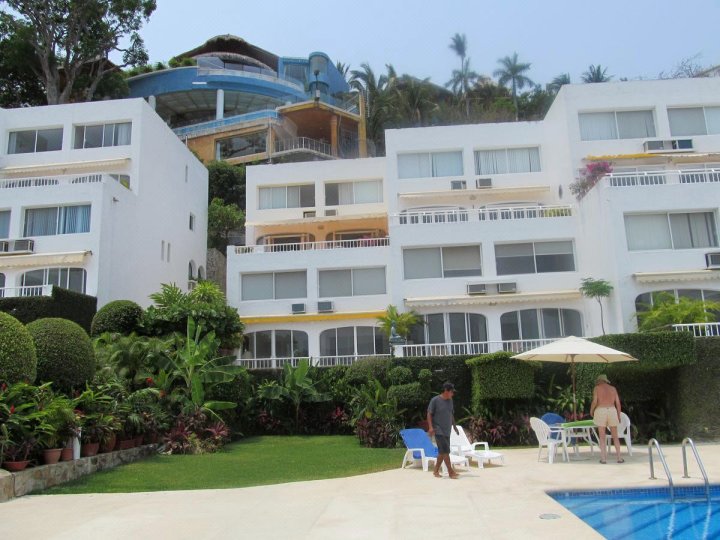 Condominio Villas Cayena