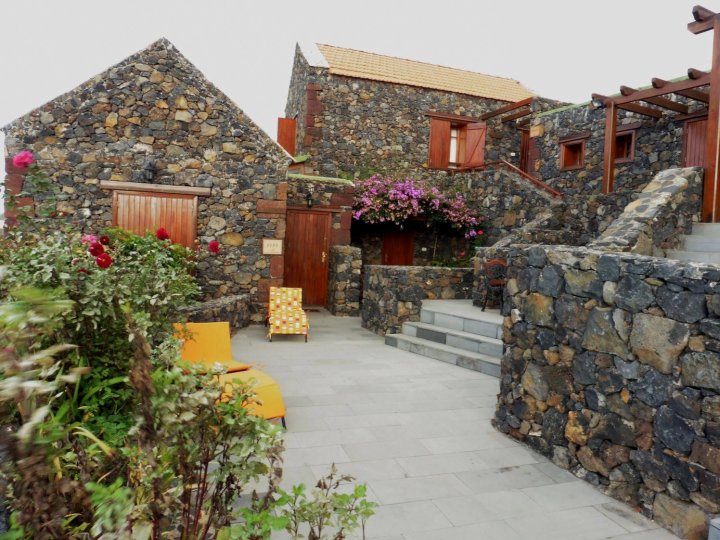 阿尔曼德雷罗斯小屋酒店(Casas Rurales Los Almendreros)