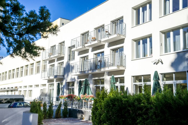 缅济兹德罗耶公寓酒店(Aparthotel Przy Plaży)