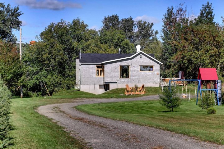 里维埃斯科特温泉木屋酒店(Scott Chalet Spa Sur rivière)