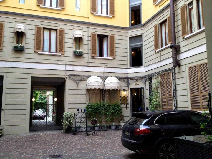 米兰中心优雅公寓(Elegante Appartamento in Centro Milano)