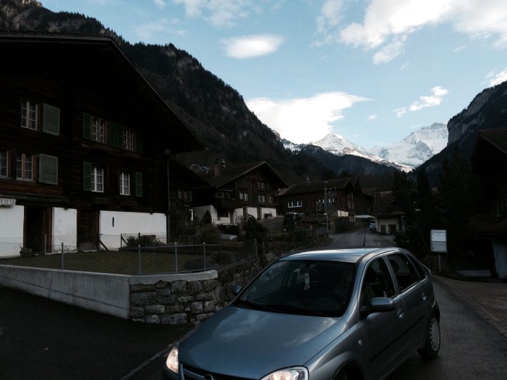 250 年瑞士老木屋酒店(250 Year Old Swiss Chalet)