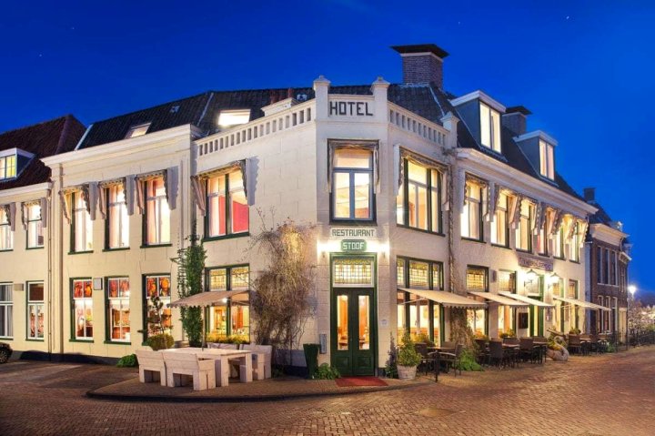 赫伦洛格门特酒店(Hotel Restaurant 't Heerenlogement)