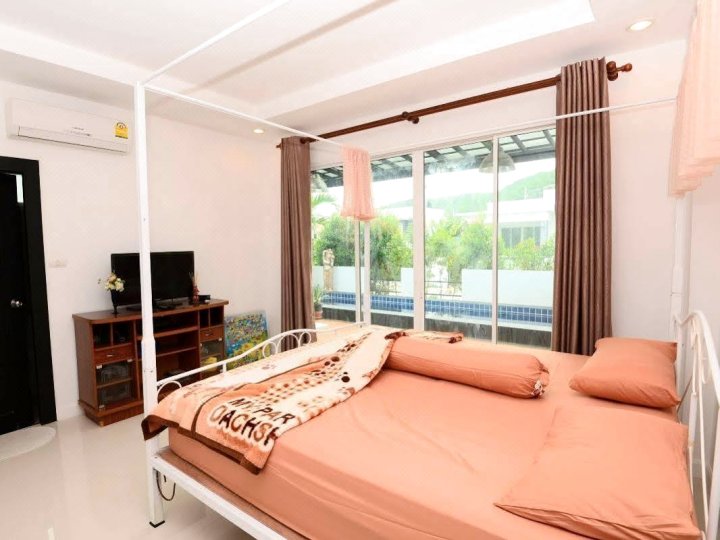 Hua Hin Baanpak Pool Villa