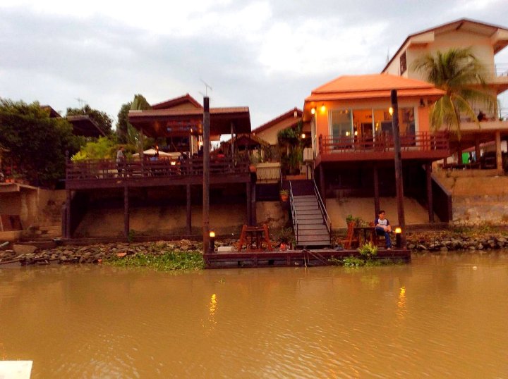 大城七海滨江酒店(The Seven Seas Riverside Ayutthaya)