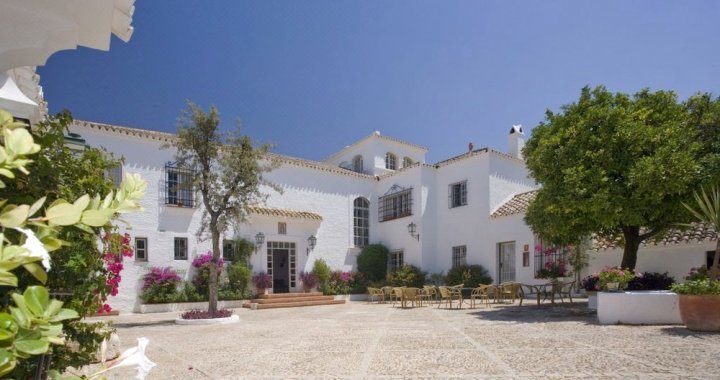 阿尔柯斯别墅农庄高尔夫酒店(Arcos Golf Hotel Cortijo y Villas)